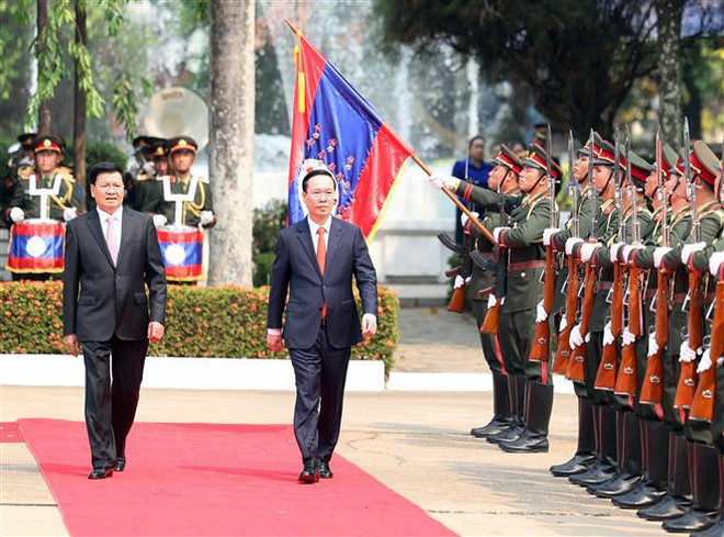 Medios laosianos resaltan resultados de visita del presidente vietnamita ảnh 1 Medios laosianos resaltan resultados de visita del presidente vietnamita ảnh 1