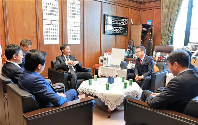 Vietnam y Japón por fortalecer asociación estratégica amplia y profunda ảnh 1 Vietnam y Japón por fortalecer asociación estratégica amplia y profunda ảnh 1