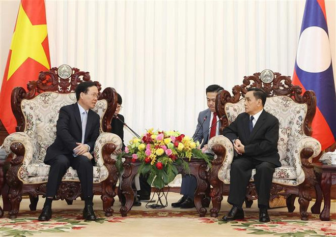 Presidente vietnamita dialoga con exdirigentes laosianos ảnh 2 Presidente vietnamita dialoga con exdirigentes laosianos ảnh 2