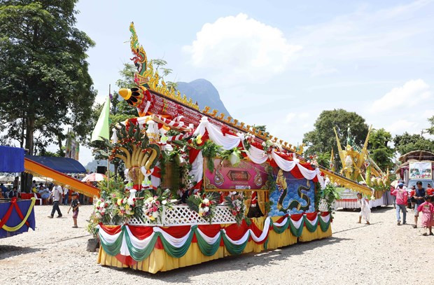 Laos apunta a meta de 4,6 millones de turistas en 2024 ảnh 1