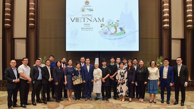 Presentan industria de alimentos y bebidas de Vietnam en Tailandia ảnh 1 Presentan industria de alimentos y bebidas de Vietnam en Tailandia ảnh 1