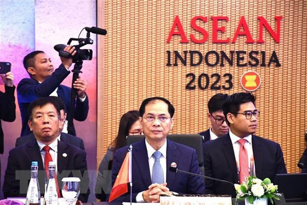 AMM-56 envía mensaje de paz, estabilidad y prosperidad, según embajador vietnamita ảnh 3 AMM-56 envía mensaje de paz, estabilidad y prosperidad, según embajador vietnamita ảnh 3