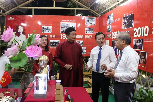 Efectúan exhibición de patrimonio del Presidente Ho Chi Minh ảnh 1 Efectúan exhibición de patrimonio del Presidente Ho Chi Minh ảnh 1
