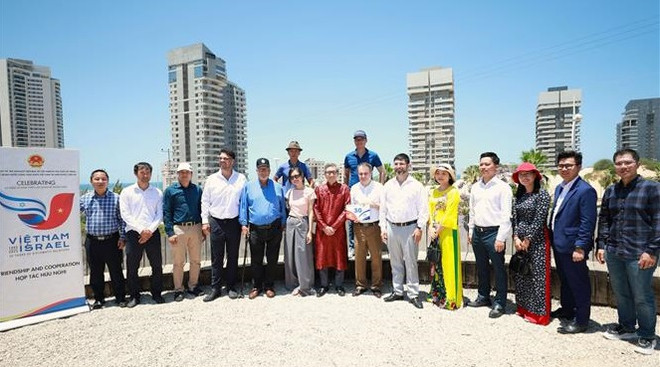 Con una placa conmemorativa Vietnam-Israel celebran 30 años del establecimiento de nexos ảnh 2 Con una placa conmemorativa Vietnam-Israel celebran 30 años del establecimiento de nexos ảnh 2