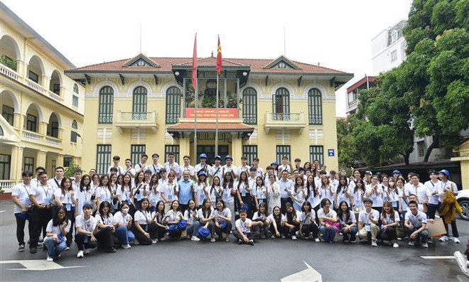 Fortalecen conexión entre jóvenes vietnamitas dentro y fuera del país ảnh 1 Fortalecen conexión entre jóvenes vietnamitas dentro y fuera del país ảnh 1