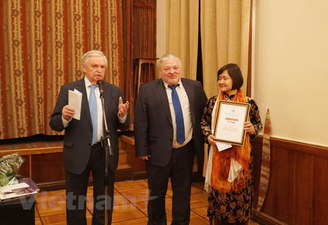 Escritora vietnamita gana premio de Rusia ảnh 1 Escritora vietnamita gana premio de Rusia ảnh 1