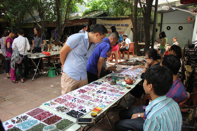 Mercado de piedras preciosas en Hanoi ảnh 1 Mercado de piedras preciosas en Hanoi ảnh 1