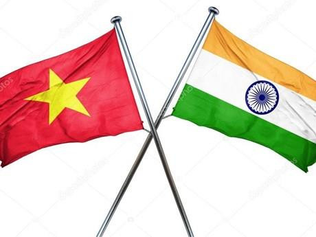 Felicitan dirigentes vietnamitas a la India por Día de la Independencia ảnh 1 Felicitan dirigentes vietnamitas a la India por Día de la Independencia ảnh 1