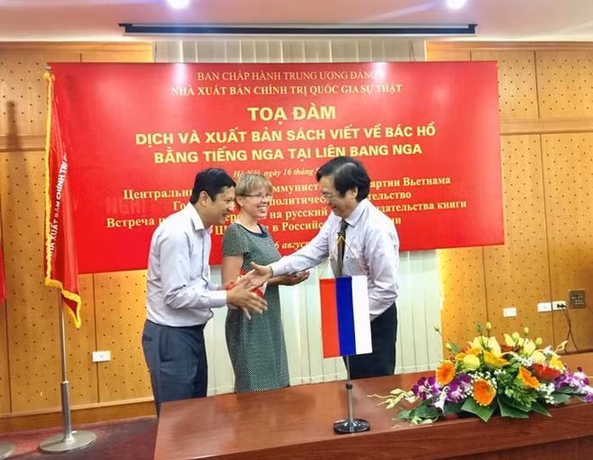 Publicarán en Rusia libro sobre el Testamento del Presidente Ho Chi Minh ảnh 1