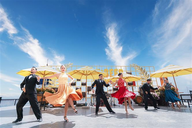 Excepcional cadena de festivales internacionales en urbe vietnamita este verano ảnh 2