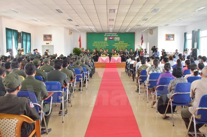 Realizan médicos de Vietnam cirugías gratuitas a pobladores de Camboya ảnh 1 Realizan médicos de Vietnam cirugías gratuitas a pobladores de Camboya ảnh 1