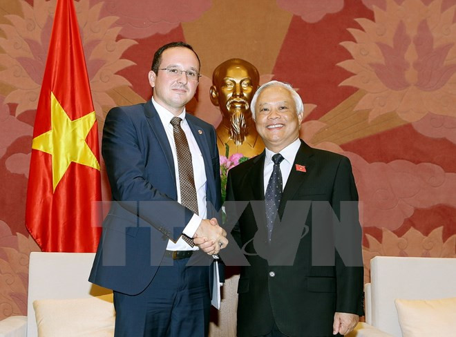 Vietnam y Rumanía intensifican los nexos legislativos ảnh 1 Vietnam y Rumanía intensifican los nexos legislativos ảnh 1