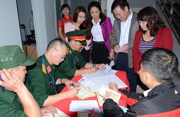 Rinden homenaje a mártires caídos por causa independista de Vietnam ảnh 1 Rinden homenaje a mártires caídos por causa independista de Vietnam ảnh 1