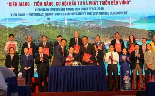 Recibe empresa Mavin licencia para proyecto millonario de centro acuícola en Vietnam ảnh 1 Recibe empresa Mavin licencia para proyecto millonario de centro acuícola en Vietnam ảnh 1