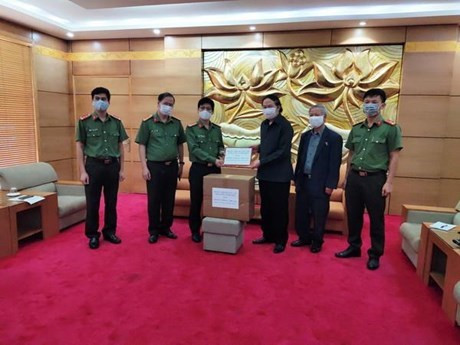 Asociación de Amistad Vietnam- Laos respalda a país vecino en combate contra COVID-19 ảnh 1 Asociación de Amistad Vietnam- Laos respalda a país vecino en combate contra COVID-19 ảnh 1