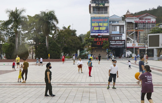 Exige Vietnam reforzar medidas de distanciamiento social ante impacto de COVID-19 ảnh 1 Exige Vietnam reforzar medidas de distanciamiento social ante impacto de COVID-19 ảnh 1