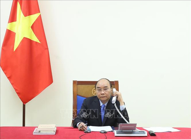 Premieres de Vietnam y la India evalúan cooperación binacional para repeler el COVID-19 ảnh 1 Premieres de Vietnam y la India evalúan cooperación binacional para repeler el COVID-19 ảnh 1