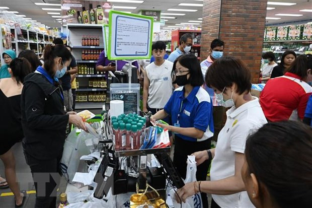 Singapur sanciona con fuerza a infractores del distanciamiento social ảnh 1