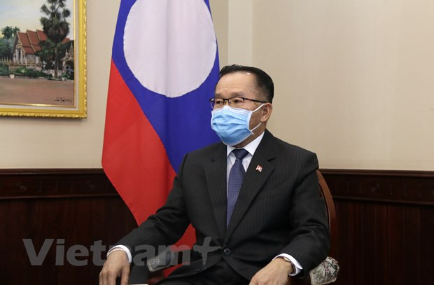 Laos valora papel de Vietnam en construcción de comunidad regional ảnh 1