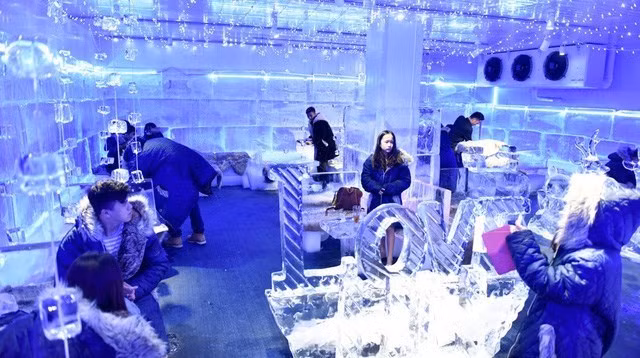 Cafetería de hielo: un lugar ideal para escapar del calor en Hanoi ảnh 1 Cafetería de hielo: un lugar ideal para escapar del calor en Hanoi ảnh 1