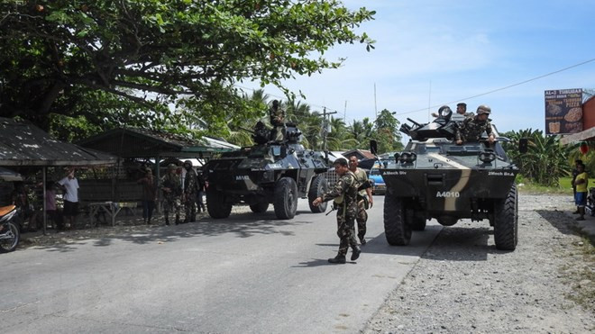 Ejército filipino toma control de un pueblo en el sur del país ảnh 1