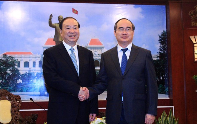 Dirigente de Ciudad Ho Chi Minh recibe a delegación de Partido Comunista de China ảnh 1 Dirigente de Ciudad Ho Chi Minh recibe a delegación de Partido Comunista de China ảnh 1