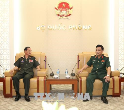 Vietnam dispuesto a enriquecer relaciones con Laos en defensa ảnh 1 Vietnam dispuesto a enriquecer relaciones con Laos en defensa ảnh 1