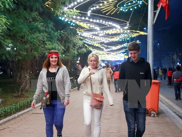 Más de 207 mil turistas visitan Hanoi en ocasión de Fiesta Nacional ảnh 1