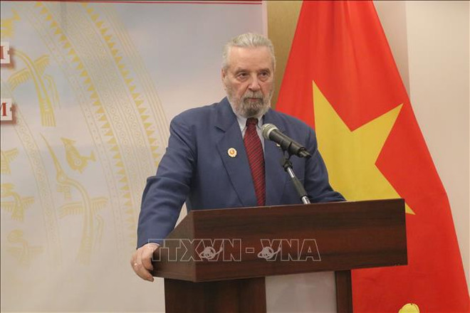 Fortalecen nexos de amistad tradicional Vietnam-Hungría ảnh 2 Fortalecen nexos de amistad tradicional Vietnam-Hungría ảnh 2