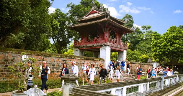 Empresas de viajes de Malasia estudian productos turísticos vietnamitas ảnh 1