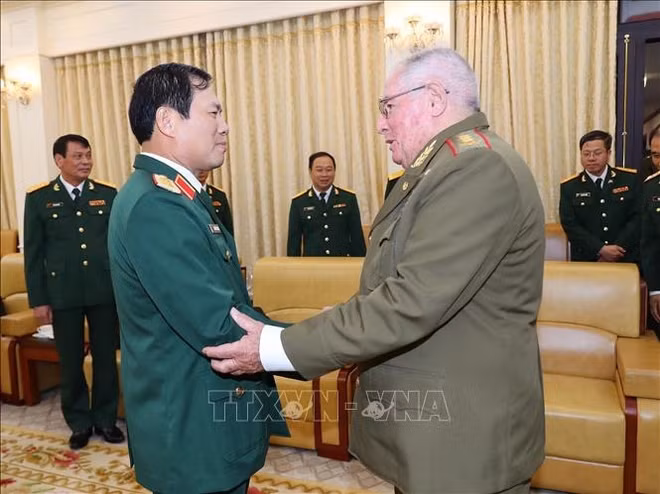 Vietnam y Cuba agilizan cooperación bilateral en defensa ảnh 2