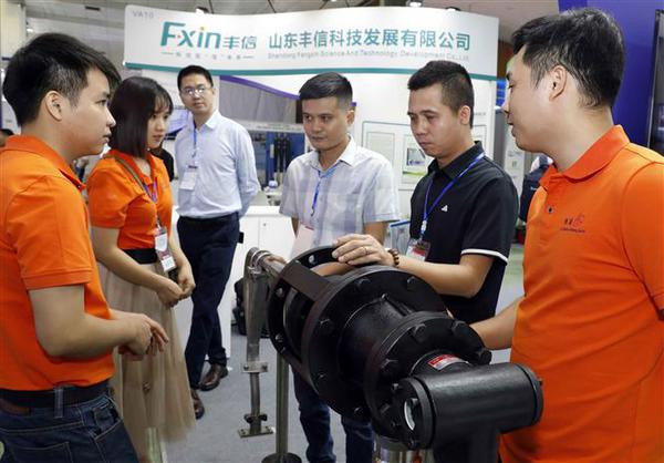 Más de un centenar de empresas extranjeras participan en exposición sobre energía en Hanoi ảnh 1 Más de un centenar de empresas extranjeras participan en exposición sobre energía en Hanoi ảnh 1