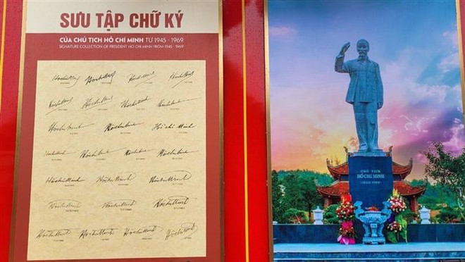 Inauguran exposición sobre colección de autógrafos del Presidente Ho Chi Minh ảnh 2 Inauguran exposición sobre colección de autógrafos del Presidente Ho Chi Minh ảnh 2