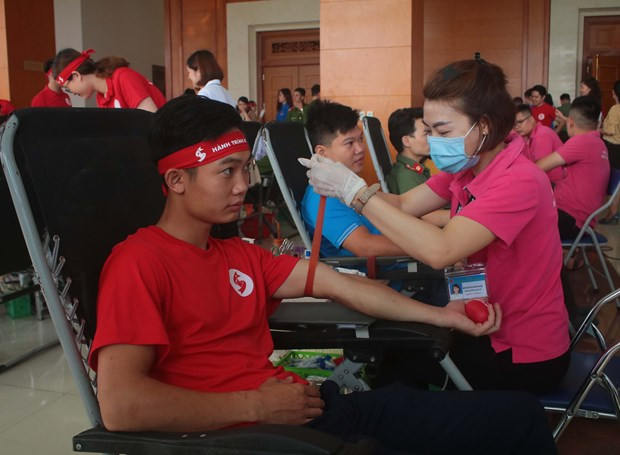 Programa humanitario “Recorrido Rojo” recolecta 10 mil unidades de sangre en Vietnam ảnh 1 Programa humanitario “Recorrido Rojo” recolecta 10 mil unidades de sangre en Vietnam ảnh 1