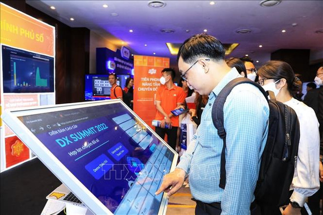 Efectúan en Hanoi Foro de Transformación Digital de Vietnam-Asia 2022 ảnh 2