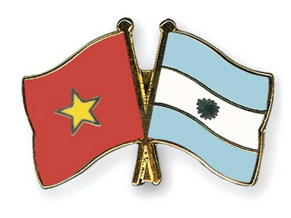 Vietnam felicita a Argentina por 212º aniversario de la Revolución de Mayo ảnh 1