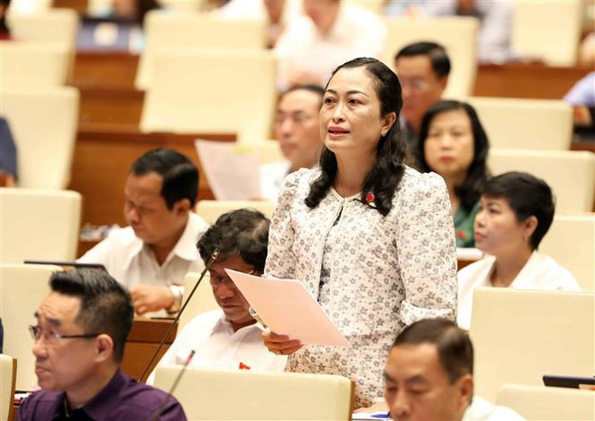 Parlamento de Vietnam concluye quinta jornada de trabajo del tercer periodo de sesiones ảnh 1 Parlamento de Vietnam concluye quinta jornada de trabajo del tercer periodo de sesiones ảnh 1