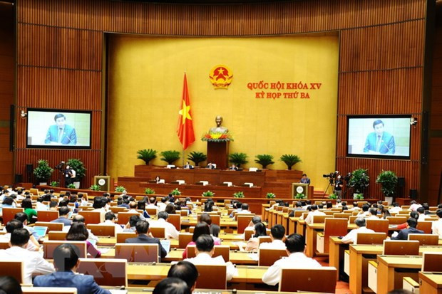Parlamento de Vietnam continúa tercer período de sesiones con debates sobre importantes temas ảnh 1