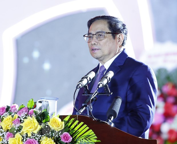 Premier vietnamita asiste al acto por 90 aniversario de fundación de Gia Lai ảnh 1