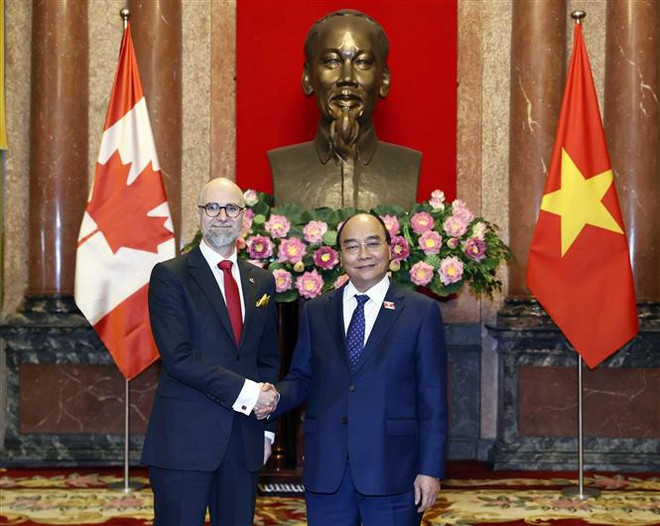 Presidente vietnamita recibe a embajadores de Ucrania y Canadá ảnh 2 Presidente vietnamita recibe a embajadores de Ucrania y Canadá ảnh 2