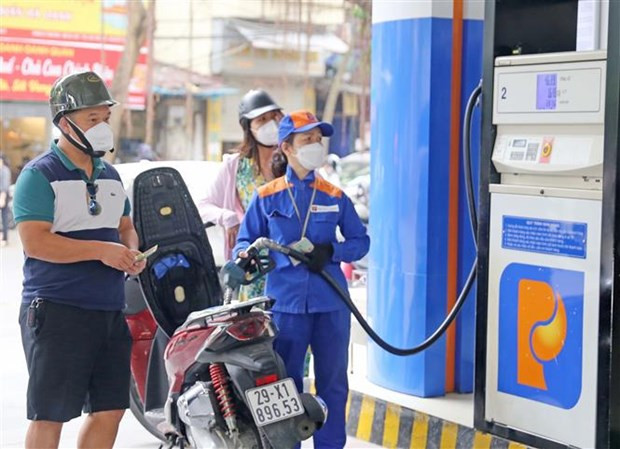 Precios de la gasolina aumentan en Vietnam ảnh 1 Precios de la gasolina aumentan en Vietnam ảnh 1