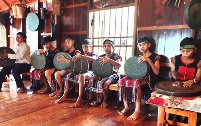 Preservan y promueven el valor de cultura del gong en provincia vietnamita ảnh 1 Preservan y promueven el valor de cultura del gong en provincia vietnamita ảnh 1