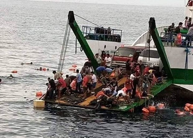 Al menos siete muertos en incendio de ferry de pasajeros en Filipinas ảnh 1 Al menos siete muertos en incendio de ferry de pasajeros en Filipinas ảnh 1