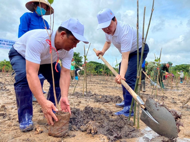 Cambian comportamiento en Vietnam para responder al cambio climático ảnh 1 Cambian comportamiento en Vietnam para responder al cambio climático ảnh 1