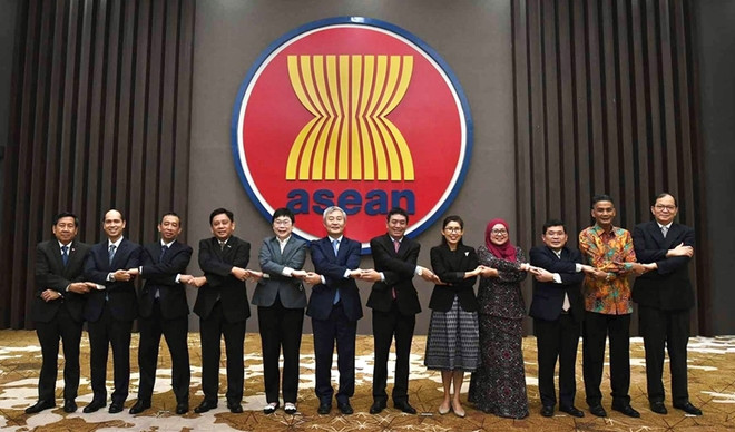 Vietnam copreside reunión del Comité Conjunto de Cooperación ASEAN-Corea del Sur ảnh 1