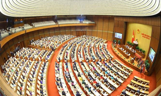Parlamento vietnamita debate control de COVID-19 y recuperación del desarrollo socioeconómico ảnh 1 Parlamento vietnamita debate control de COVID-19 y recuperación del desarrollo socioeconómico ảnh 1