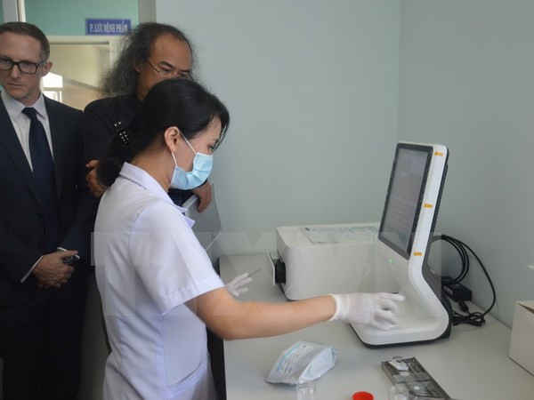 Vietnam aplica prueba de detección del receptor de factor de crecimiento epidérmico ảnh 1 Vietnam aplica prueba de detección del receptor de factor de crecimiento epidérmico ảnh 1