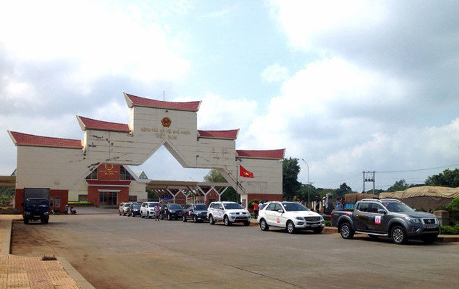 Tan Nam se convierte en puerta fronteriza internacional entre Vietnam y Camboya ảnh 1