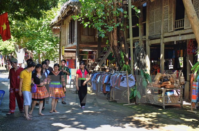 Festival ayuda a promover turismo en región noroeste de Vietnam ảnh 1 Festival ayuda a promover turismo en región noroeste de Vietnam ảnh 1