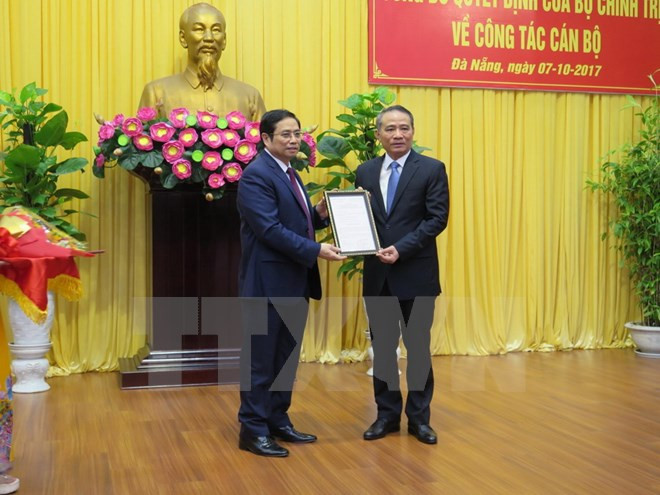 Anuncian decisión del Buró Político sobre labores del personal de Da Nang ảnh 1 Anuncian decisión del Buró Político sobre labores del personal de Da Nang ảnh 1